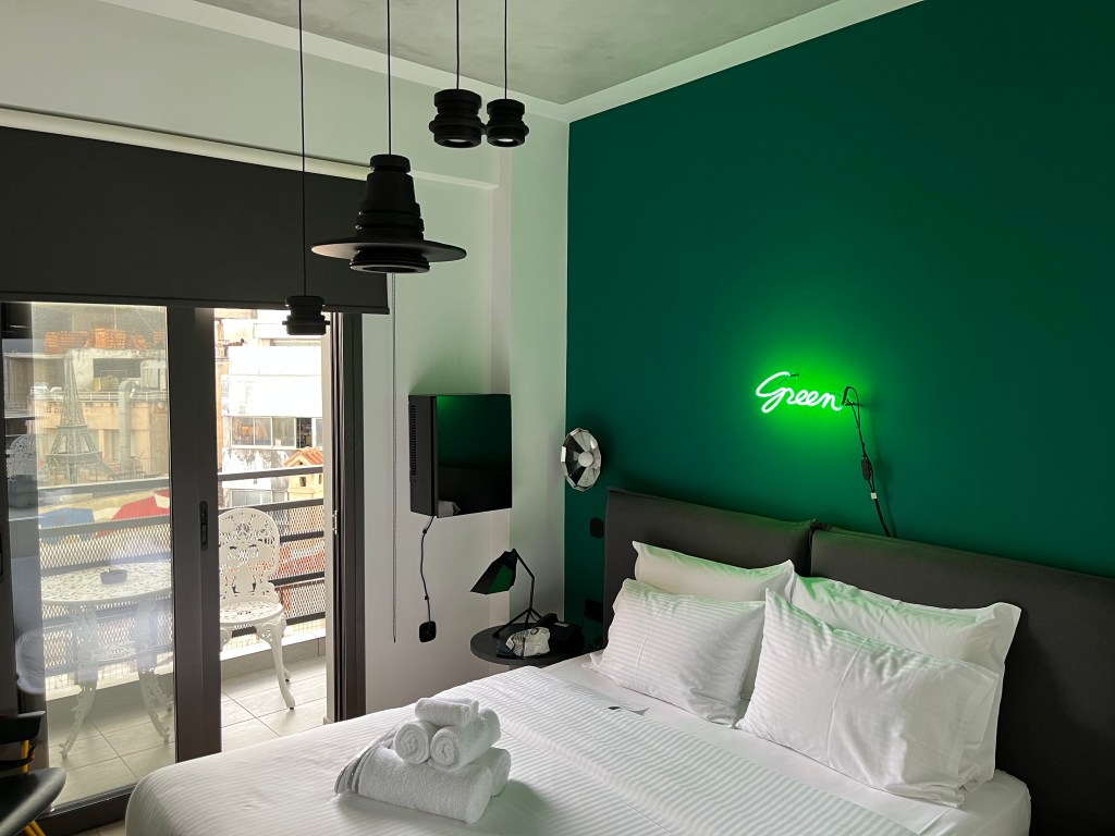 Zimmer im 14 Reasons Why Hotel, Athen