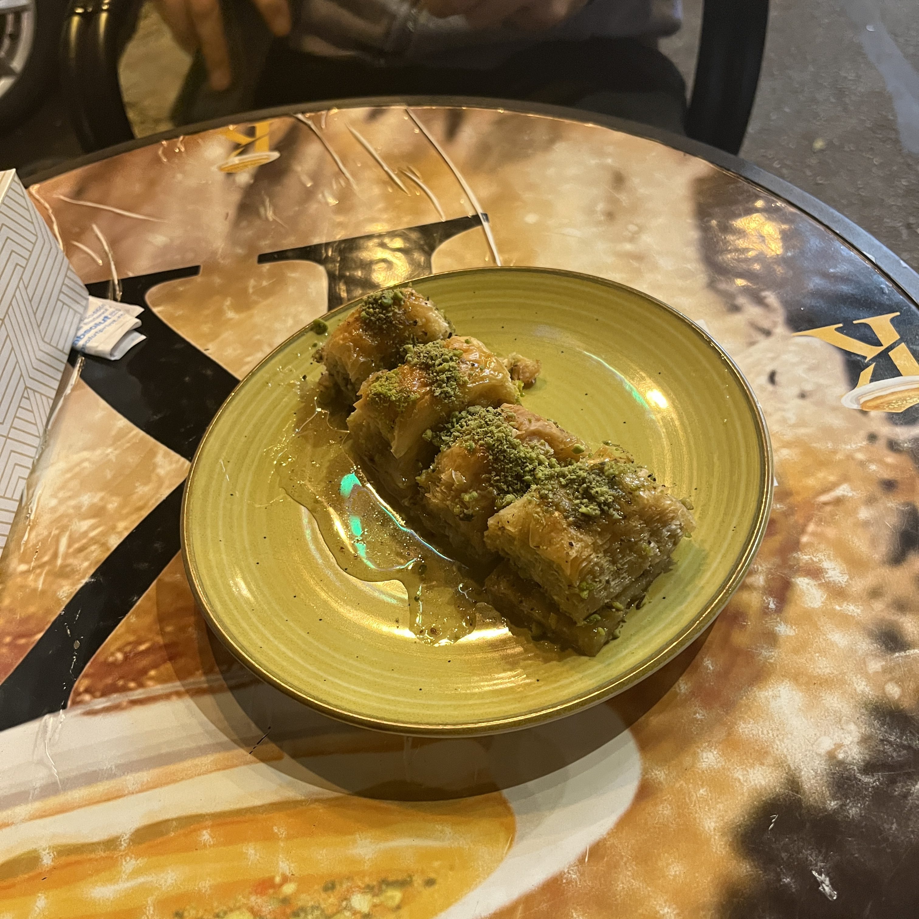 Baklava aus einem kleinen Dessertladen im Sector 1